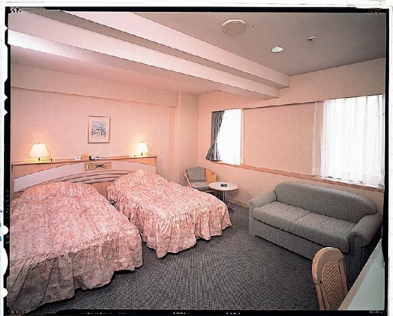 Hotel New Hiroden Хіросіма Екстер'єр фото