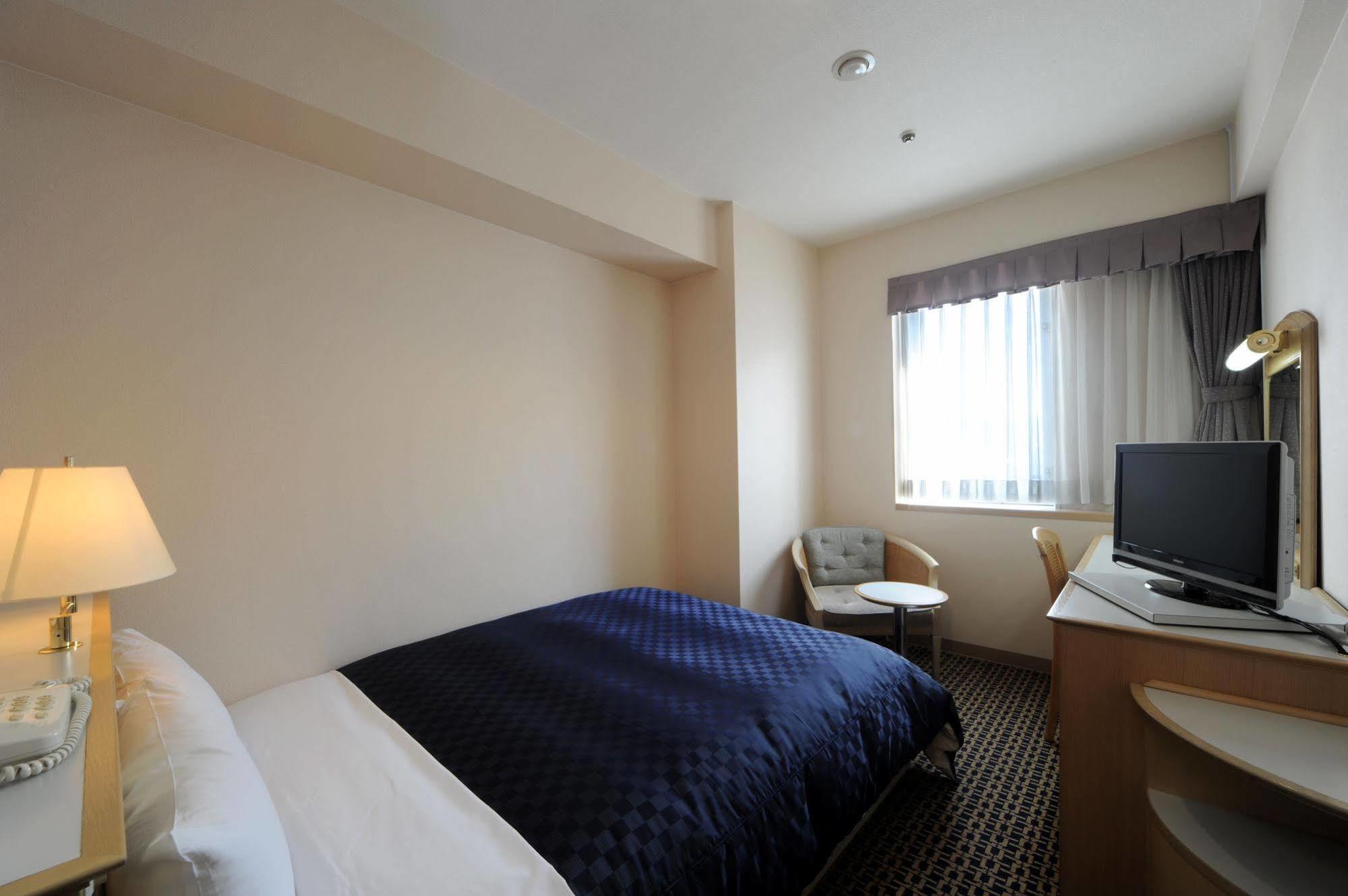 Hotel New Hiroden Хіросіма Екстер'єр фото