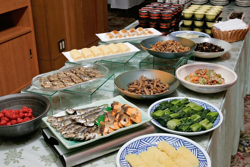 Hotel New Hiroden Хіросіма Екстер'єр фото